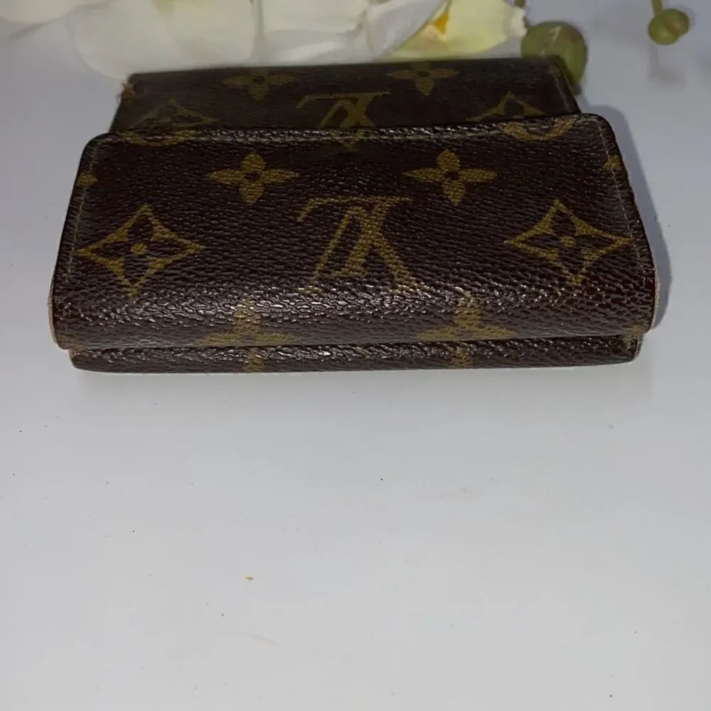 Authentic Louis Vuitton Elise Compact Wallet - Picture 7 of 12